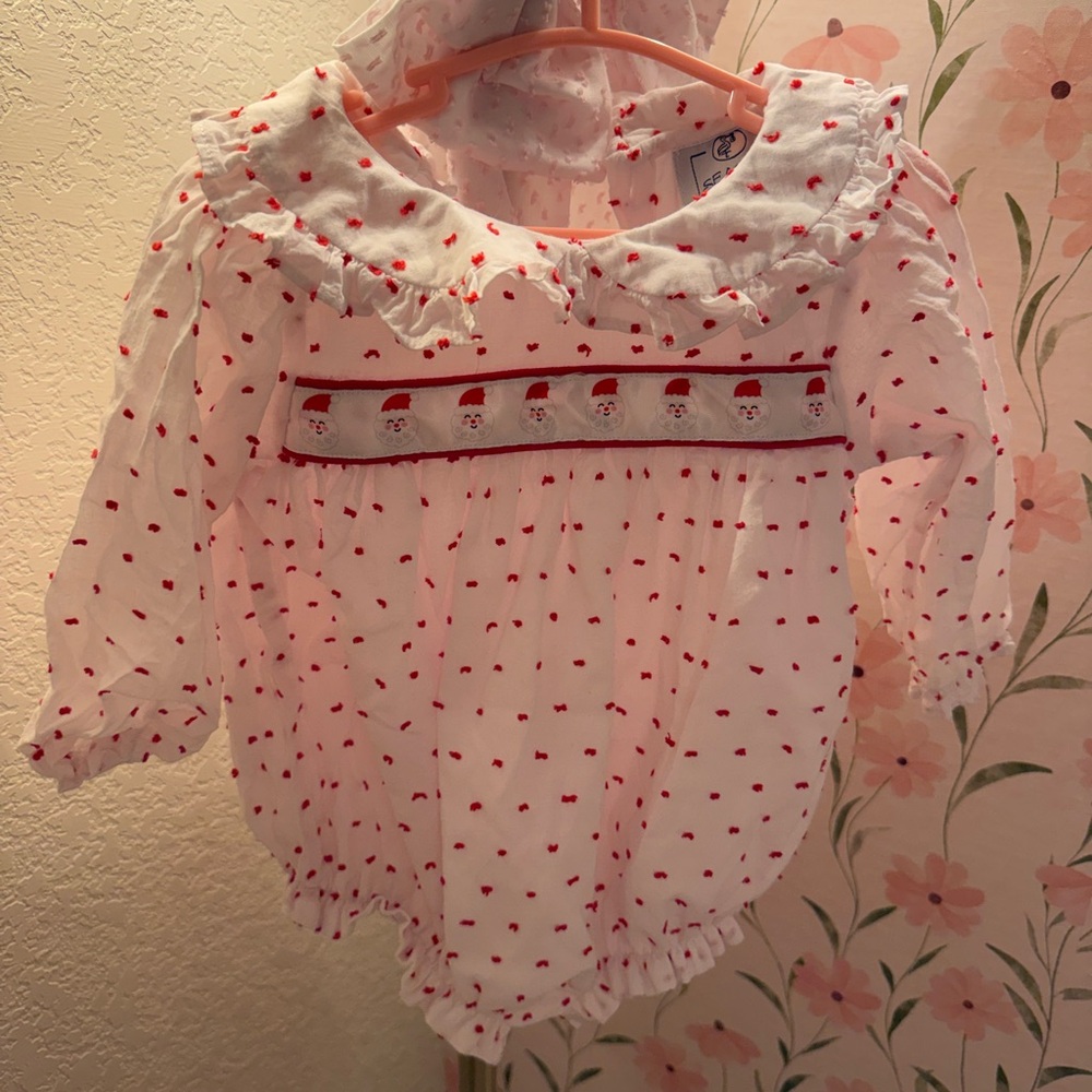 Santa smocked Swiss bubble